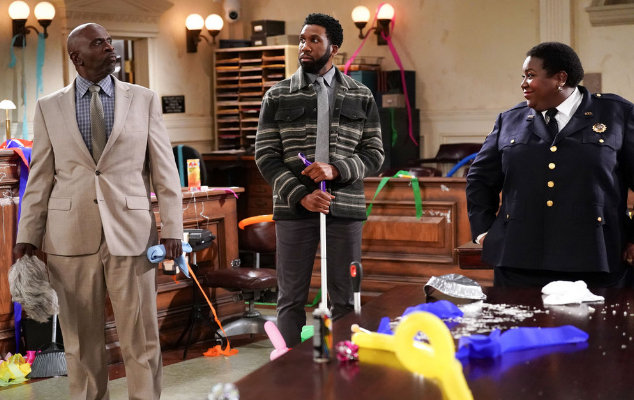 NIGHT COURT -- "Ab-ventures in Babysitting" Episode 305 -- Pictured: (l-r) Gary Anthony Williams as Flobert, Nyambi Nyambi as Wyatt, Lacretta as Gurgs -- (Photo by: Nicole Weingart/NBC)