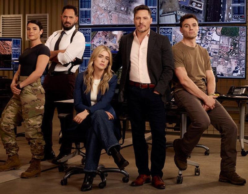 THE HUNTING PARTY -- Season: 1 -- Pictured: (l-r) Sara Garcia as Jennifer Morales, Patrick Sabongui as Jacob Hassani, Melissa Roxburgh as Rebecca Henderson, Nick Wechsler as Oliver Odell, Josh McKenzie as Shane Florence -- (Photo by: Lindsay Siu/NBC)